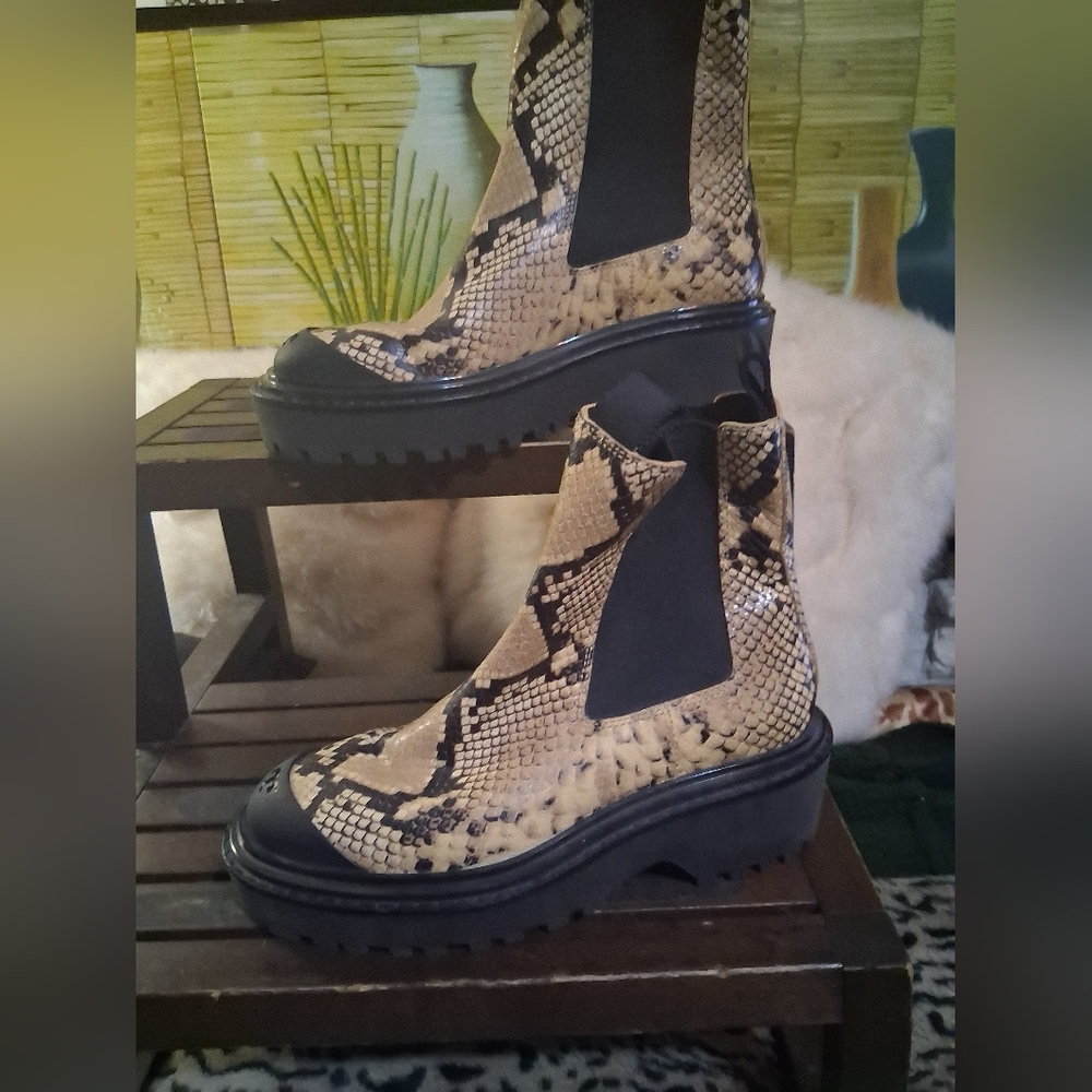 Ladies Ankle Boots
